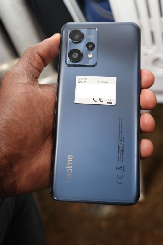 Realme 9 4G rear design